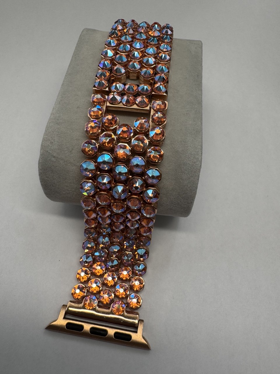 Luxury Apple Watch ⌚️ Band With Swarovski Crystals 💎 for woman who loves to sparkle✨