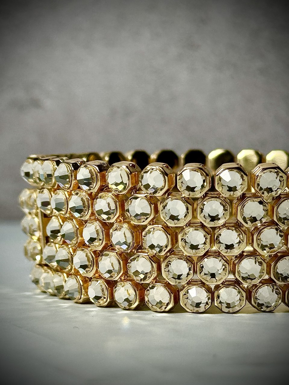 Luxury Apple Watch ⌚️ Band With Swarovski Crystals 💎 for woman who loves to sparkle ✨