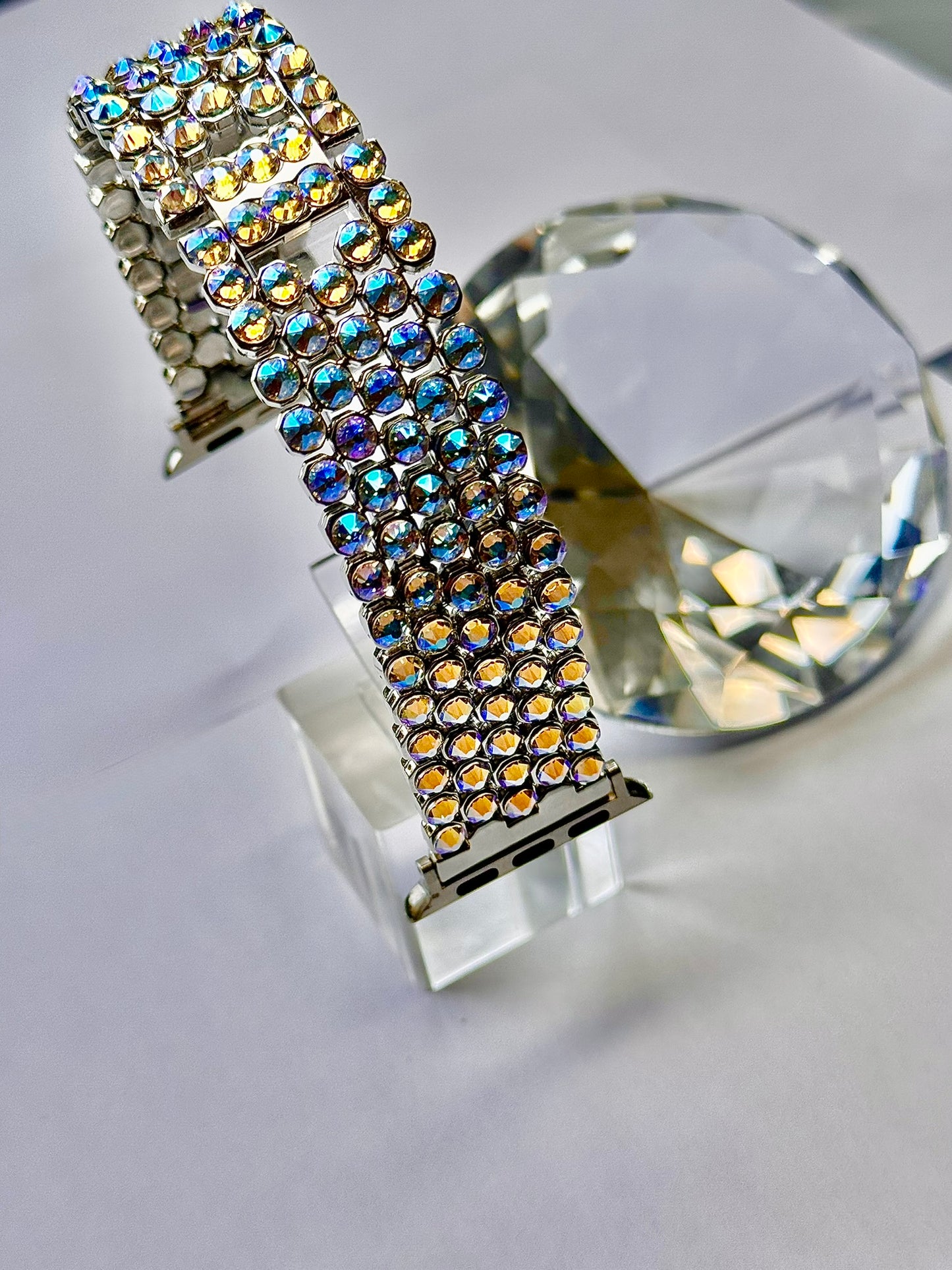 Luxury Apple Watch ⌚️ Band  With Swarovski Crystals 💎 for woman who loves to sparkle✨