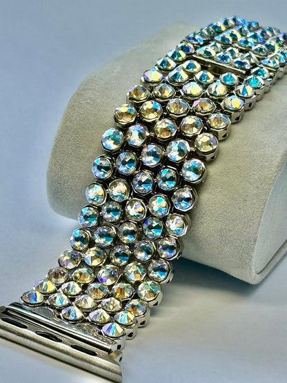Luxury Apple Watch ⌚️ Band  With Swarovski Crystals 💎 for woman who loves to sparkle✨