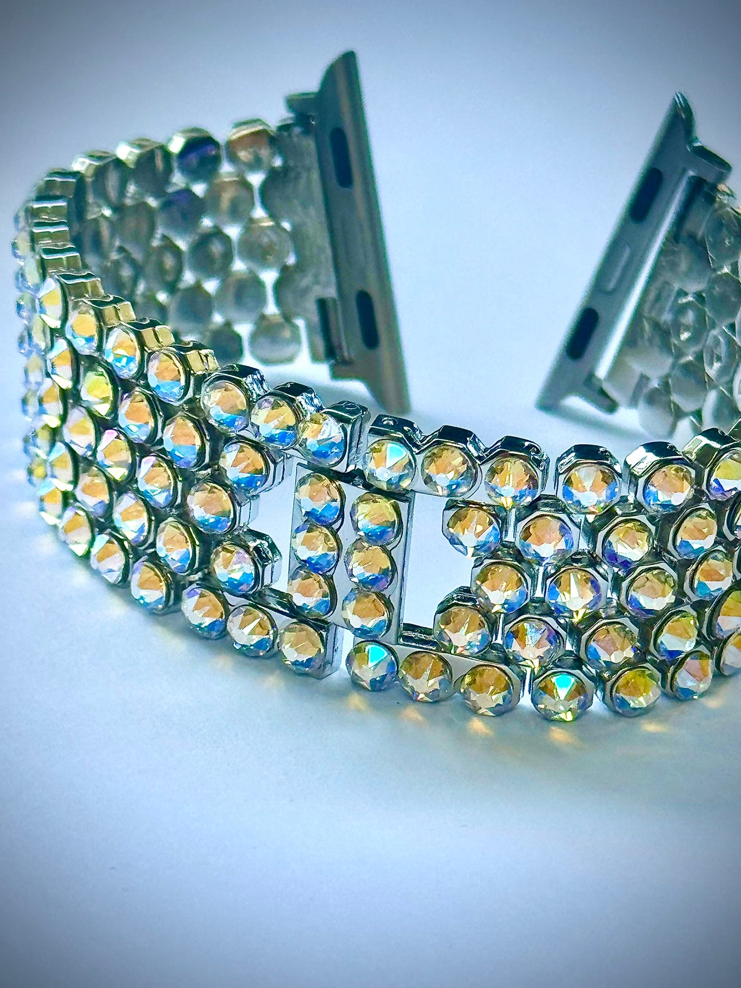 Luxury Apple Watch ⌚️ Band  With Swarovski Crystals 💎 for woman who loves to sparkle✨
