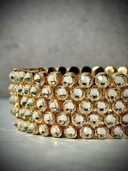 Luxury Apple Watch ⌚️ Band  With Swarovski Crystals 💎 for woman who loves to sparkle ✨
