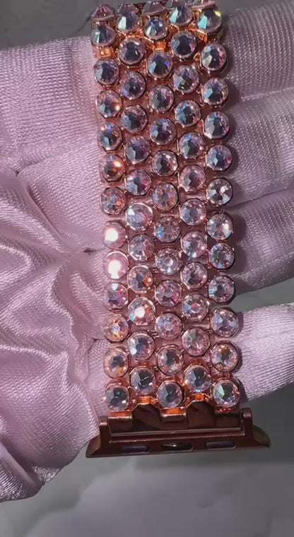 Luxury Apple Watch ⌚️ Band  With Swarovski Crystals 💎 for woman who loves to sparkle ✨