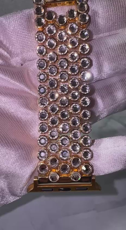 Luxury Apple Watch ⌚️ Band  With Swarovski Crystals 💎 for woman who loves to sparkle ✨
