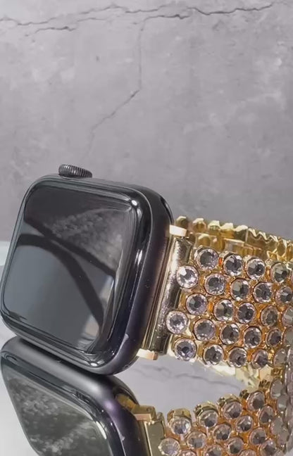 Luxury Apple Watch ⌚️ Band  With Swarovski Crystals 💎 for woman who loves to sparkle ✨