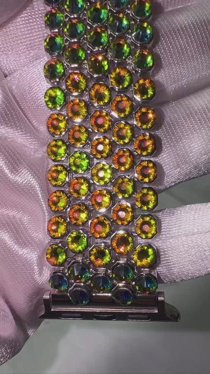 Luxury Apple Watch ⌚️ Band  With Swarovski Crystals 💎 for the woman who loves to sparkle ✨